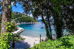 Apartment Bay of Dreams