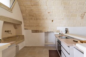 2873 Villa Pussacra by Barbarhouse