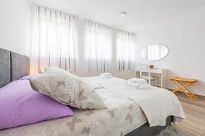 Apartment Luce Royal