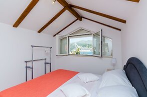 Apartment Marina View