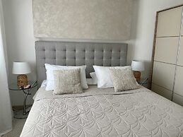 Apartment Simply The Best