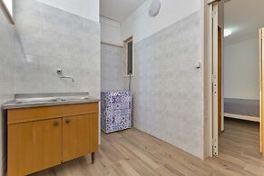 2466 Sunnyside Piano Terra by Barbarhouse