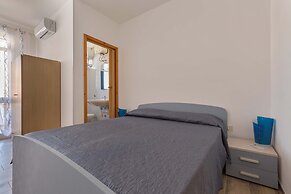 2466 Sunnyside Piano Terra by Barbarhouse