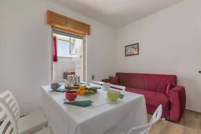 2466 Sunnyside Piano Terra by Barbarhouse