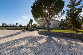 2702 Villa Nicrys by Perle di Puglia