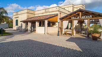 2702 Villa Nicrys by Perle di Puglia