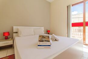 Well Located Townhouse & Courtyard Kalka