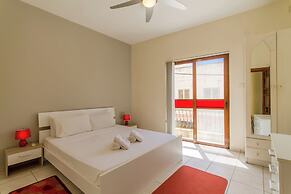 Well Located Townhouse & Courtyard Kalka