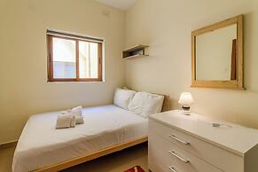 Well Located Townhouse & Courtyard Kalka