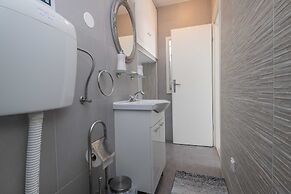 Apartment A Kind of Magic