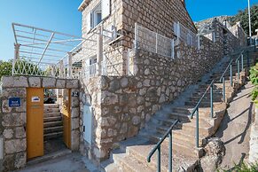 Apartment A Kind of Magic