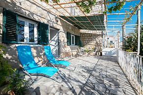 Apartment A Kind of Magic