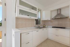 2758 Villa Ester by Barbarhouse