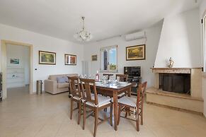 2758 Villa Ester by Barbarhouse