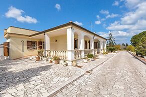 2758 Villa Ester by Barbarhouse