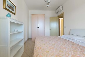 2758 Villa Ester by Barbarhouse