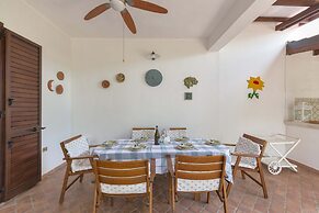 3017 Villino Pepe Rosa by Barbarhouse