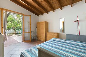 3017 Villino Pepe Rosa by Barbarhouse