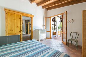 3017 Villino Pepe Rosa by Barbarhouse