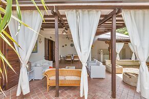 3017 Villino Pepe Rosa by Barbarhouse