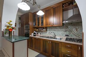 2498 Villa Raffaella by Barbarhouse