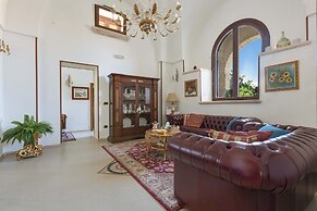 2498 Villa Raffaella by Barbarhouse