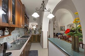 2498 Villa Raffaella by Barbarhouse