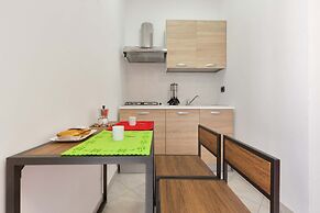 2214 Villetta Enea - Mono 1 by Barbarhouse