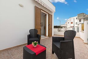 2214 Villetta Enea - Mono 1 by Barbarhouse