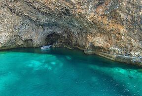 2214 Villetta Enea - Mono 1 by Barbarhouse