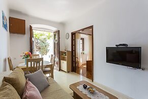 Sea View Apartments - Perovic