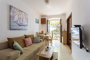 Sea View Apartments - Perovic