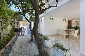 2025 Villa Elmar by Barbarhouse