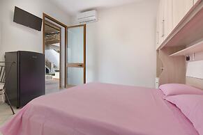 2215 Villetta Enea - Mono 2 by Barbarhouse