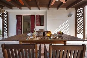 2747 Villino Li Marangi by Barbarhouse