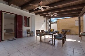 2747 Villino Li Marangi by Barbarhouse