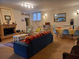 Summer Sale! Lovely 3-bed Apartment in Spoleto