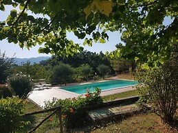 Summer Sale! Lovely 3-bed Apartment in Spoleto