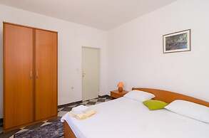 Holiday Home Blue Vineyard