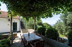 Holiday Home Blue Vineyard