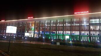 Unity Holiday Resort- Statue of Unity