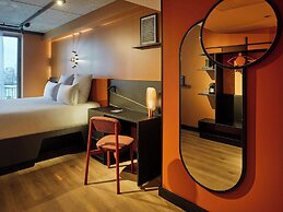 Tribe Paris Saint Ouen
