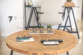 Live As A Greek in Athena