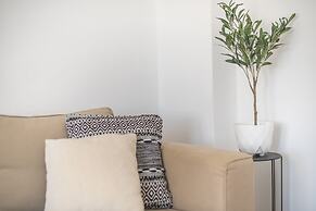 Live As A Greek in Athena