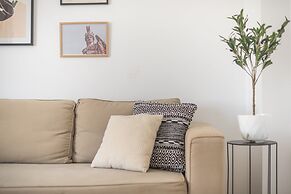 Live As A Greek in Athena