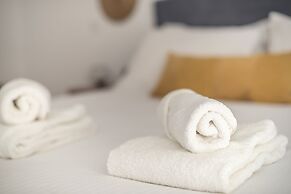 Live As A Greek in Athena