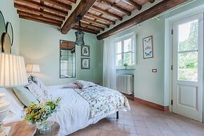 Donato Farmhouse Apartment With Pool