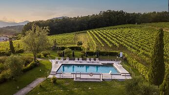 Donato Farmhouse Apartment With Pool