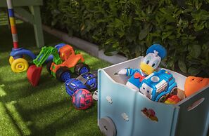 A2 - Luxury apt w Terrace, Gym, Jacuzzi & Sauna