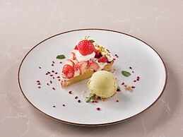 voco Osaka Central by IHG